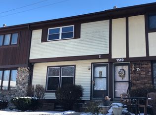 1519 Camden Ct, Waukesha, WI 53186