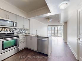 2240 Lake Shore Blvd W