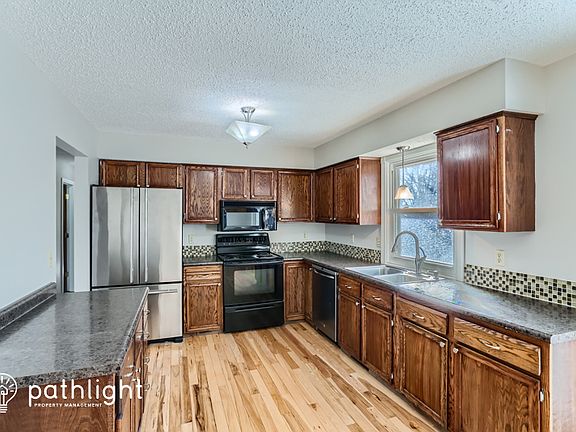 5th image of 1149 14th St W