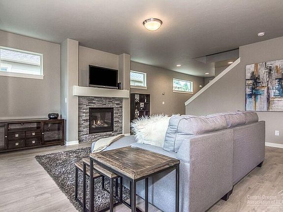 4th image of 60468 Hedgewood Ln Lot 180