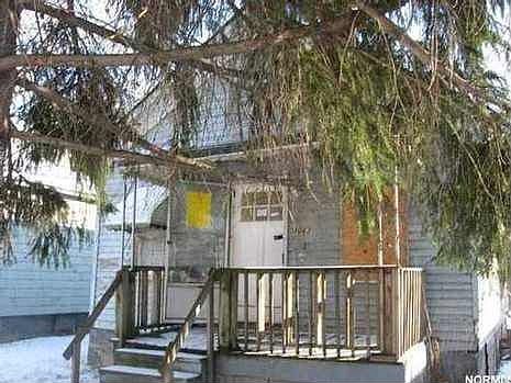 1st image of 4063 E 91st St