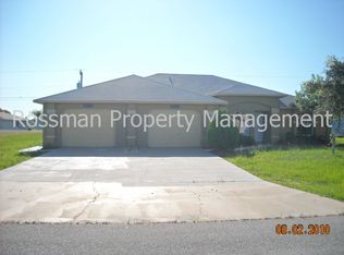 1323 SE 8th Pl, Cape Coral, FL 33990