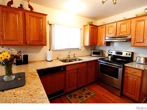 5th image of 27305 Apple Blossom Ln #1