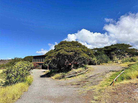 4th image of 131 Kupaia Pl
