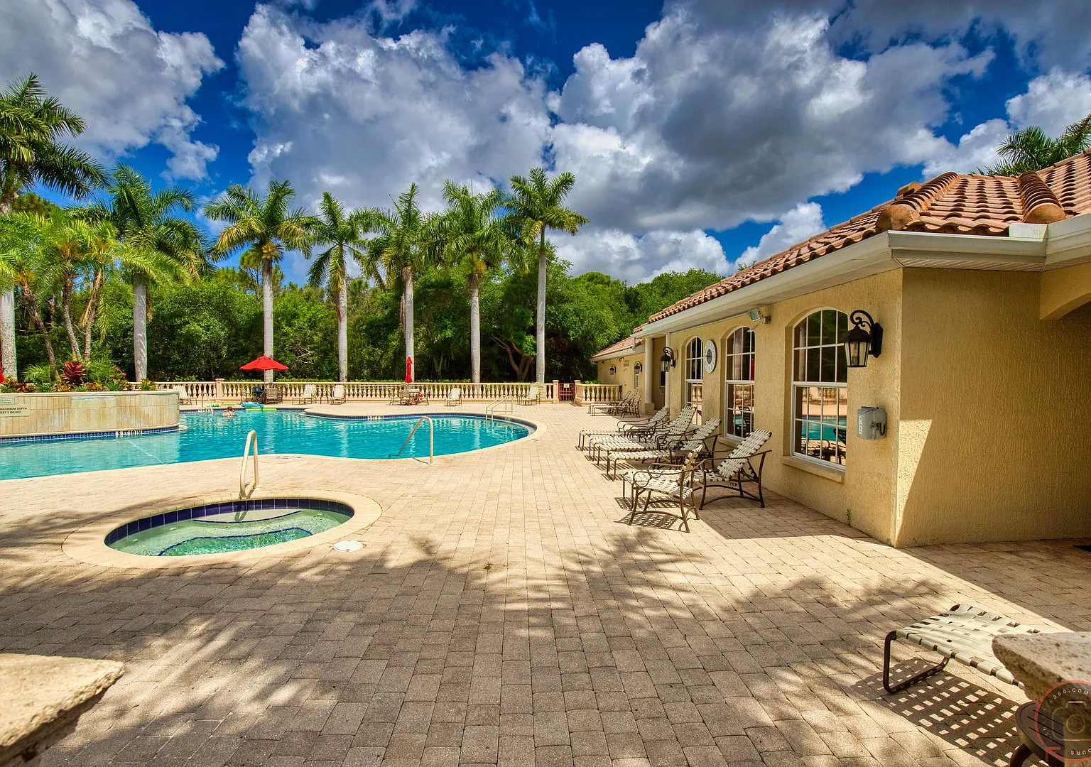 Seasonal Short-Term 2 Bedroom 2 Bathroom with a Bonus Room in the gated community of Venetia! — Photo 3