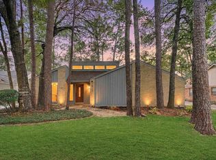 11707 Hillbrook Dr, Houston, TX 77070