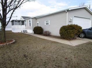 5666 Peachstone Pl, Loves Park, IL 61111