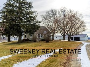 1585 240th St, Decorah, IA 52101