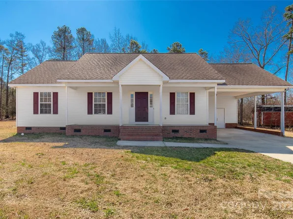 2070 Hunters Ridge Rd, Lancaster, SC 29720