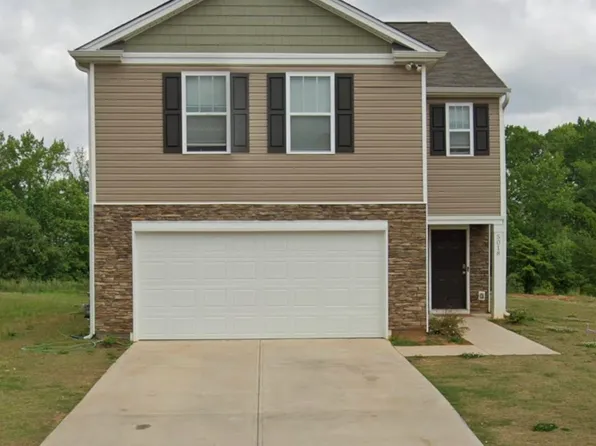 5018 Pratt Dr, Boiling Springs, SC 29316