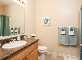 1135 Willow Brook Bnd, Farmington, NY 14425