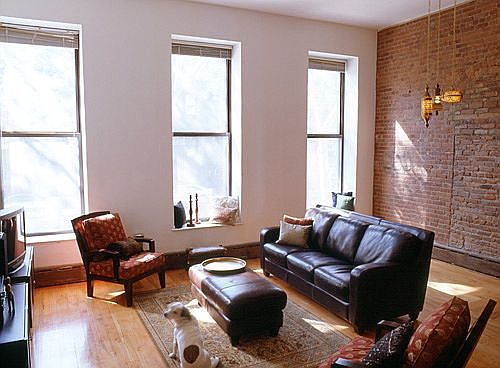 4th image of 341 E 116th St
