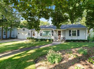 112 N Hannah Ave, Mount Morris, IL 61054