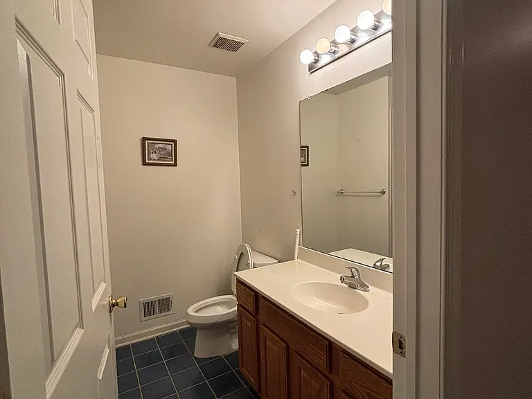 101 Windsor Pond Rd — Photo 6