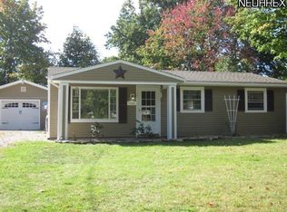 9185 Mary Ellen Rd, Ravenna, OH 44266