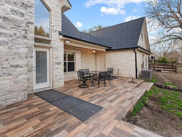 1060L Great Oaks — Photo 56