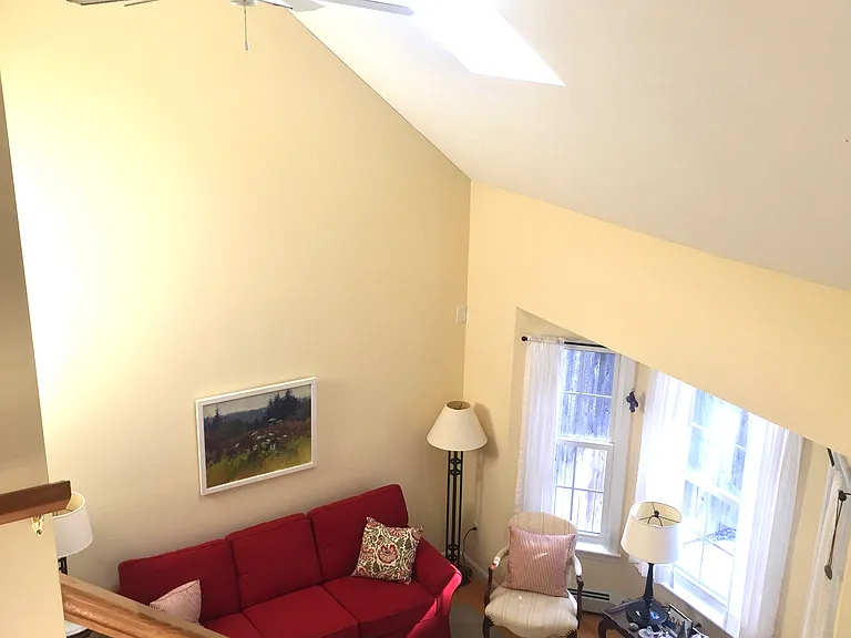 25 Signature Dr — Photo 1