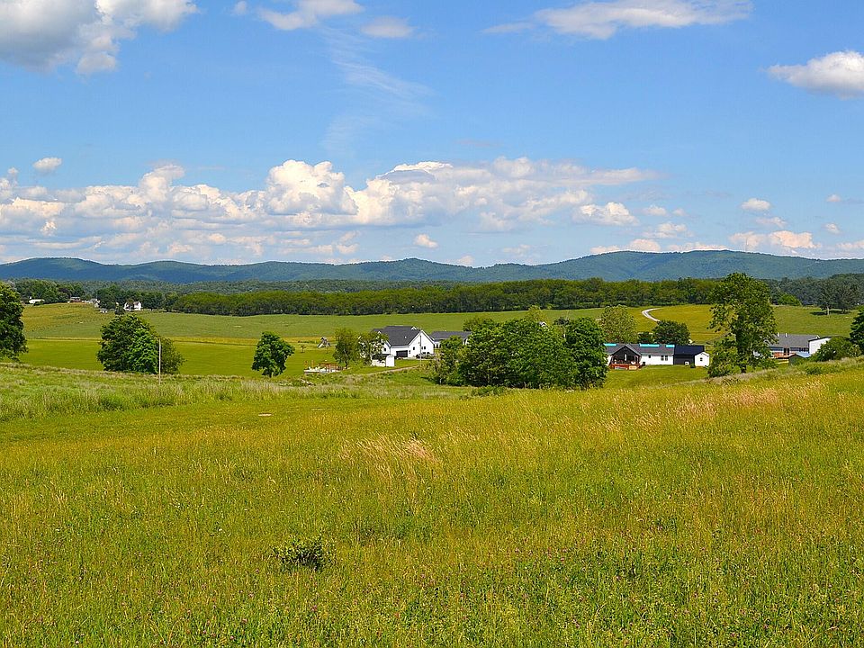 1st image of Crestmont Dr