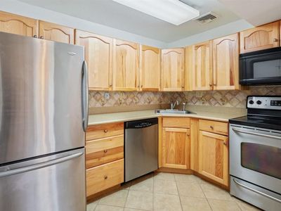 20 Webb Pl APT 1A, Mansfield, MA, 02048
