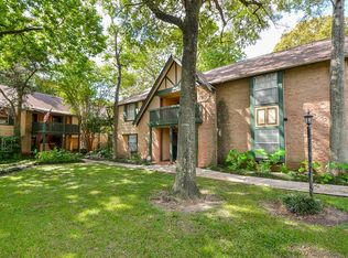 8229 Kingsbrook Rd APT 129, Houston, TX 77024