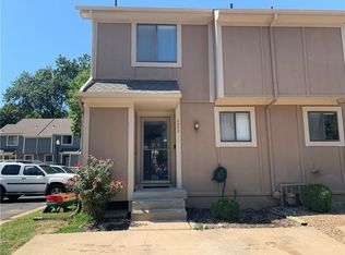 6532 Charles St, Shawnee, KS 66216