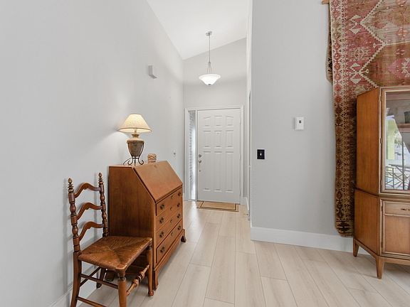 5th image of 4105 NW 1st Court