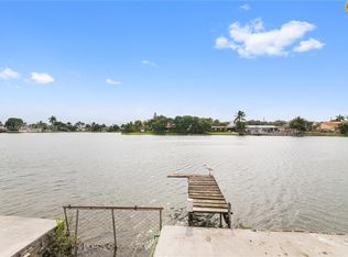 690 W 80th St, Hialeah, FL 33014