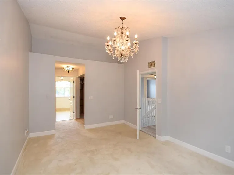 4801 Grapevine Way — Photo 18