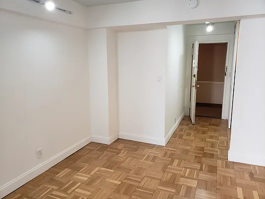 Rented by Keller Williams NYC | media 11