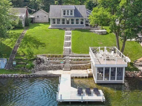 N7627 Pleasant Point Cir, Elkhorn, WI 53121