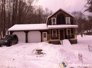 43 Rose Hill Rd, Lake Como, PA 18437