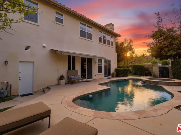 23863 Erin Pl, Canoga Park, CA 91304