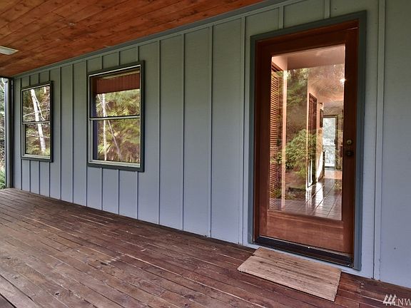 Large covered deck to relax on.