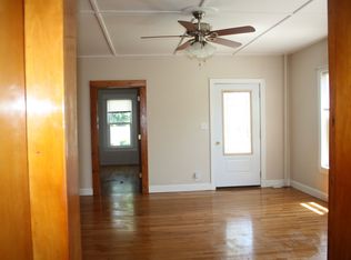 9 Charles St, Westfield, MA 01085