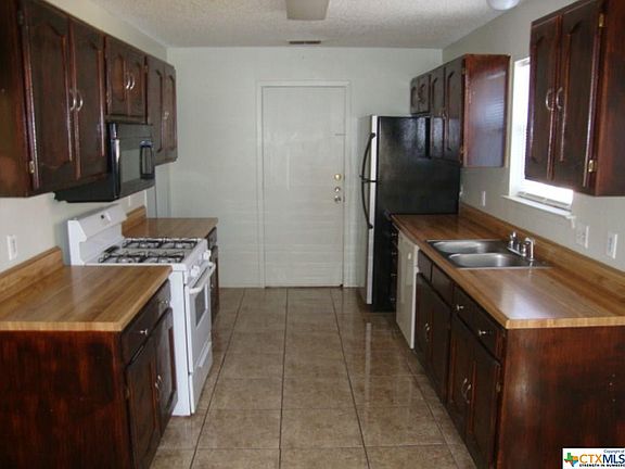 4th image of 1504 Rose Ave