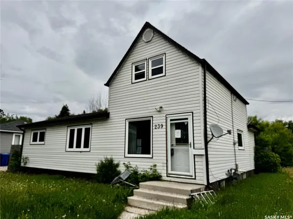 239 Betts AVENUE, Yorkton, SK S3N 1M8