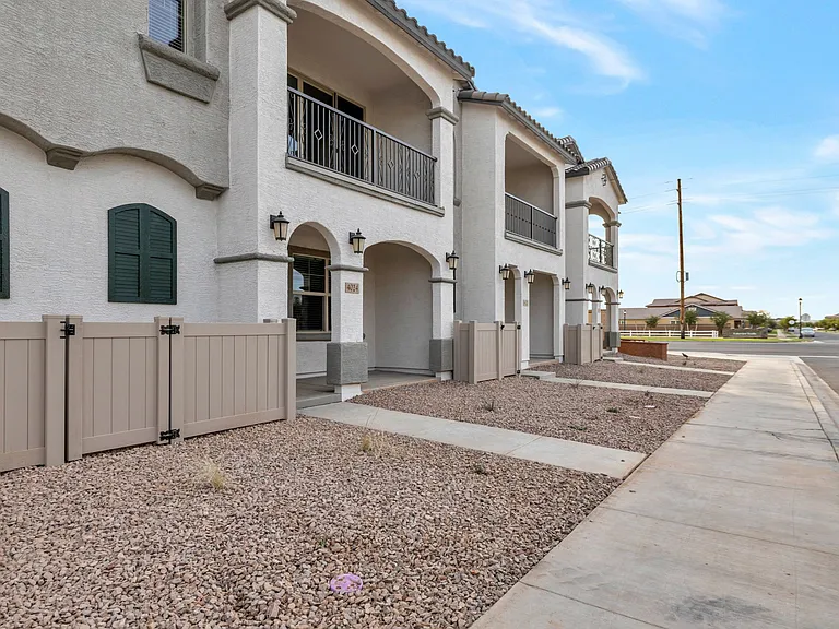 4042 E Pinto Dr — Photo 17