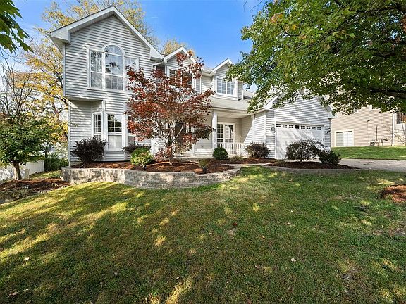 2nd image of 913 Twin Pine Dr