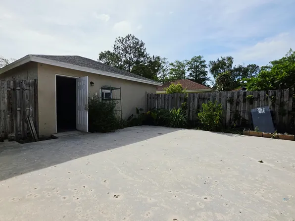 1157 Hyacinth Pl, Wellington, FL