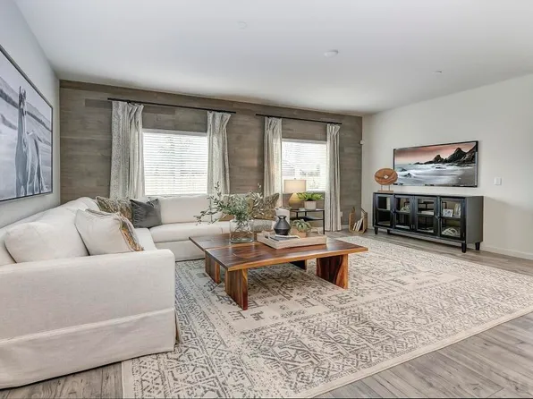 2700 Austere Ave, Redding, CA 96003