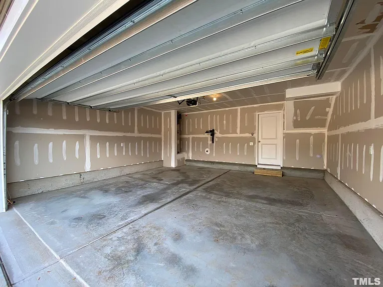 746 Gimari Dr — Photo 16