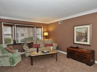 2202 Lefeber Ave, Wauwatosa, WI 53213
