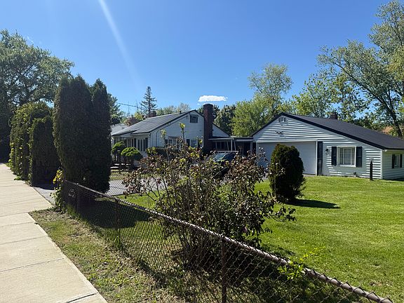 2nd image of 39 Trapella Rd