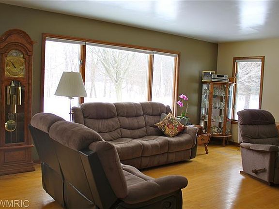 2nd image of 11303 Lymburner Ave NE