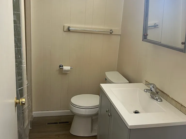 6 Memorial Dr #2 — Photo 6