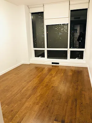 Rented by Chous Realty Group Inc | media 3