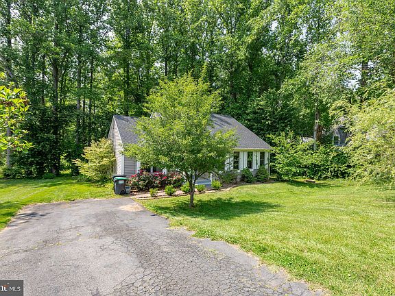 2nd image of 12 Barley Corn Dr