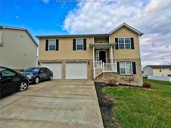 3rd image of 707 Emerald Dr