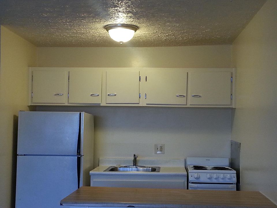 2nd image of 2820 Cypress Way APT 2B