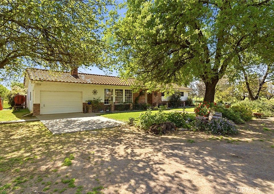 1st image of 24065 Maria Rd